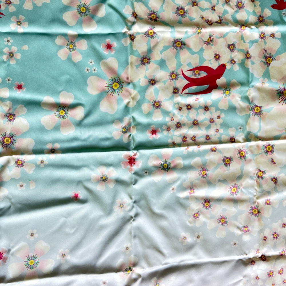 Van Cleef & Arpels Floral Silk Scarf Rare Collectable - Picture 2 of 6